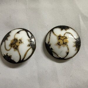 Pair of vintage buttons